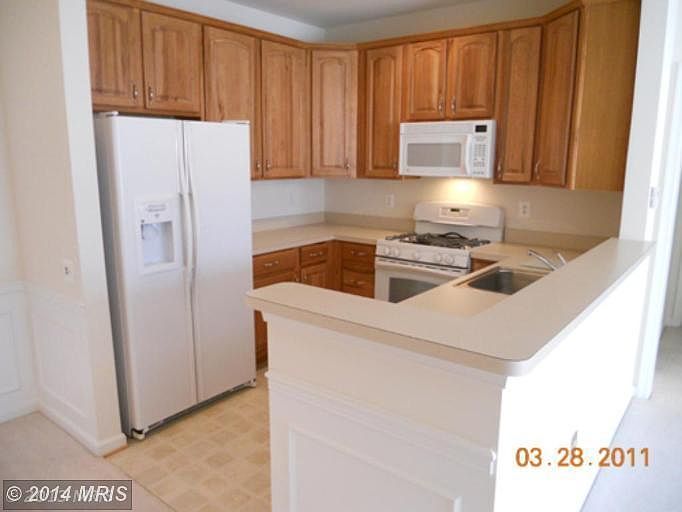 1st image of 504 Lloyd Pl Unit 6