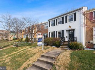 2423 Falls Place Ct, Falls Church, VA 22043