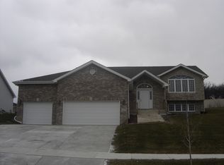 1115 Doe Path Ln, Crown Point, IN 46307