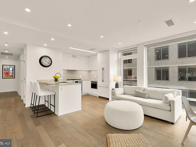 37 L St SE #507 — Photo 25