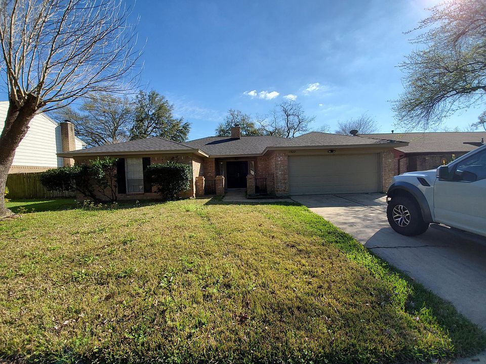 1st image of 15822 Cavendish Dr