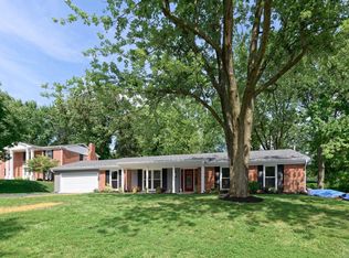 289 Ridge Trail Ct, Chesterfield, MO 63017