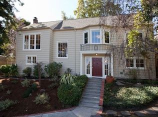 1100 Underhills Rd, Oakland, CA 94610