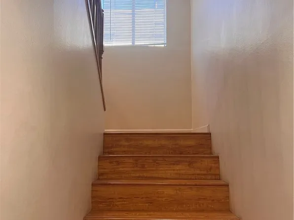 805 E Chestnut St APT 5, Glendale, CA 91205