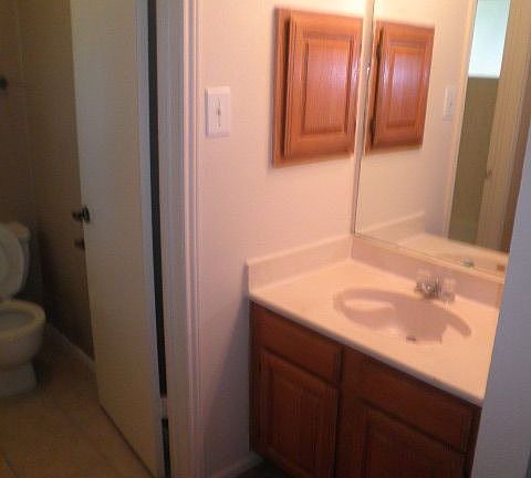 5th image of 14022 Erin Ct
