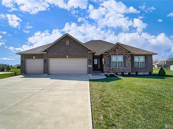 5th image of 49 Cypress Ct