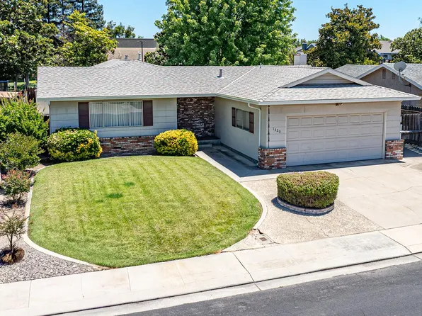 1320 Wylmawood Ln, Modesto, CA 95355