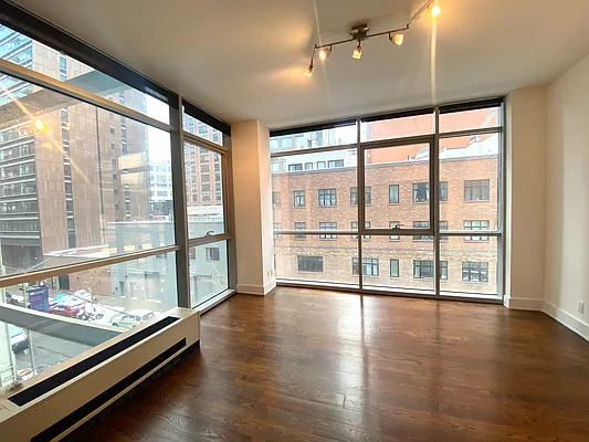 Rented by Nest Seekers International | media 9