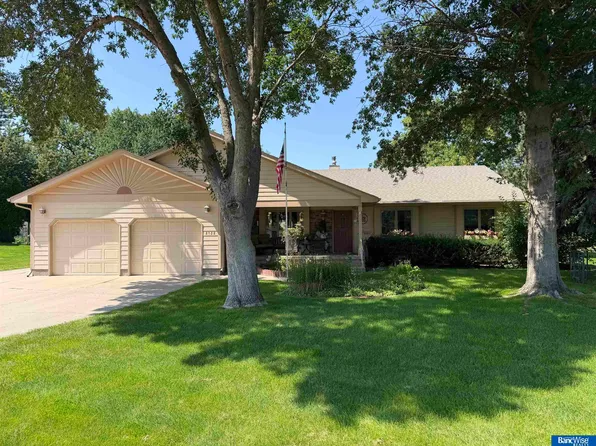 2132 Viking Pl, Grand Island, NE 68803