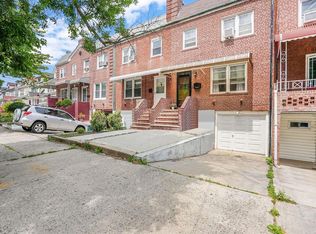 8955 220th St, Queens Village, NY