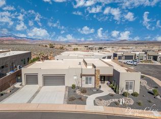 5422 W Copper Cliffs Way, Hurricane, UT 84737