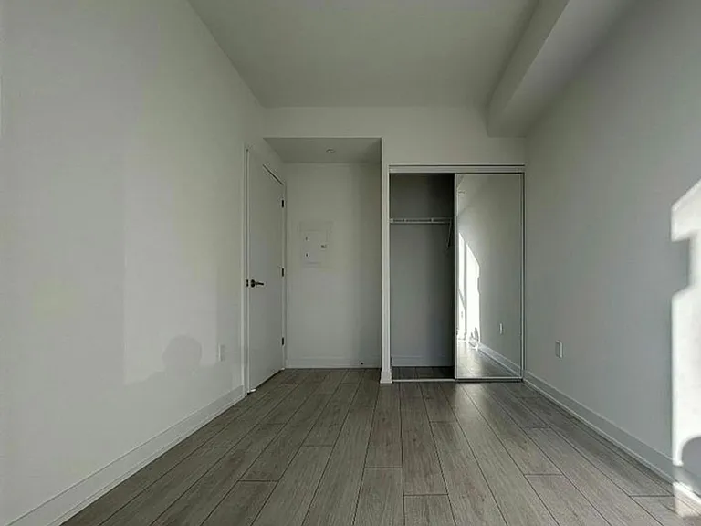 5858 Yonge St #321 — Photo 13