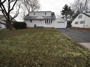 37 Hilliard Rd, Old Bridge, NJ 08857