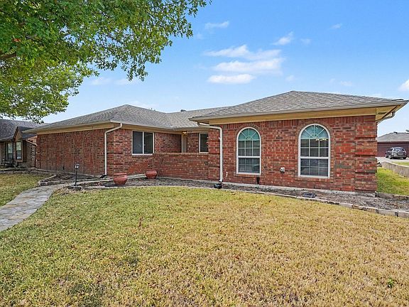 2nd image of 7321 Augusta Cir