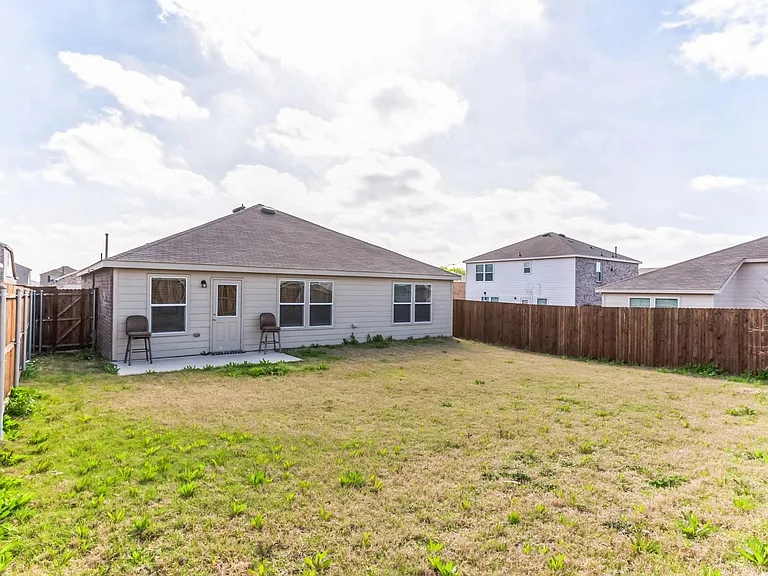 16009 Wanderer Ln — Photo 20