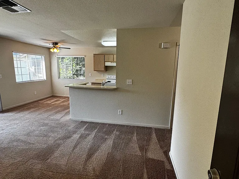 Whispering Oaks — Photo 21