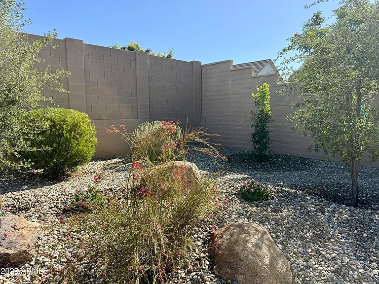 19824 W Exeter Blvd — Photo 11