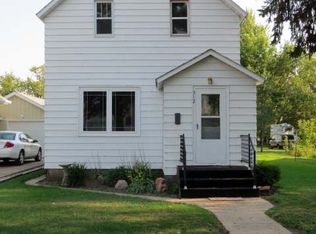 312 5th St SE, Rugby, ND 58368