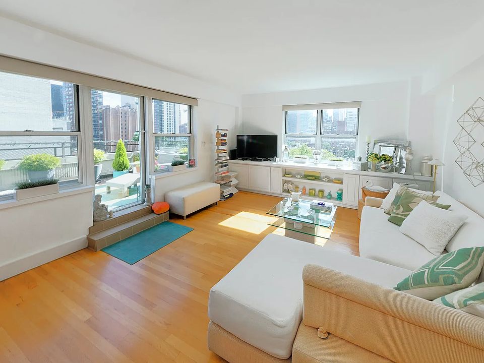 1st image of 210 E 63rd St APT 12B
