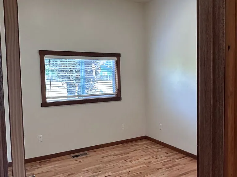 1776 Lime Ave — Photo 24