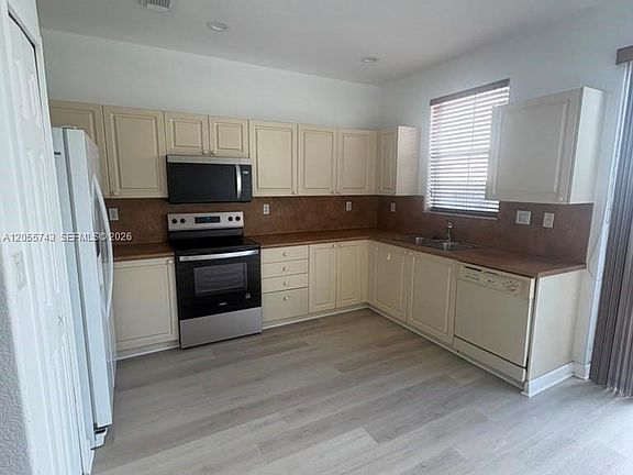 3rd image of 5420 NW 107th Ave APT 301