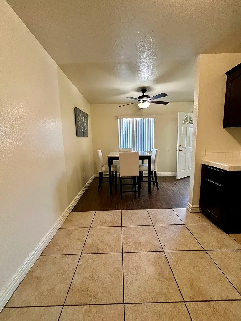 3 bed, 900 sqft, $3,650 — Photo 4
