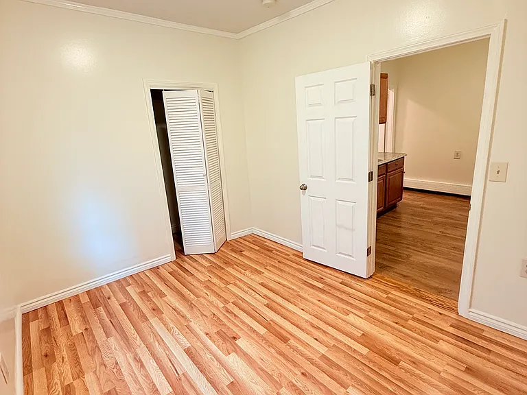 15 Vandine St #1 — Photo 4