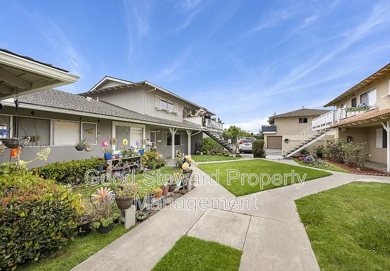 16721 Bartlett Ln #3 — Photo 2