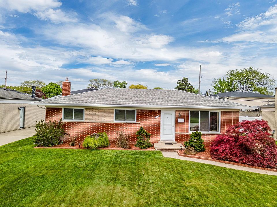 1st image of 8727 Hamilton Dr E