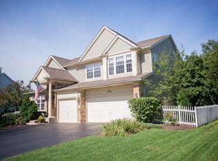 1772 Thomasville Ln, Crystal Lake, IL 60014