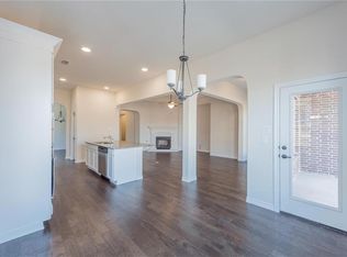 817 Louisville Rd, Savannah, TX 76227