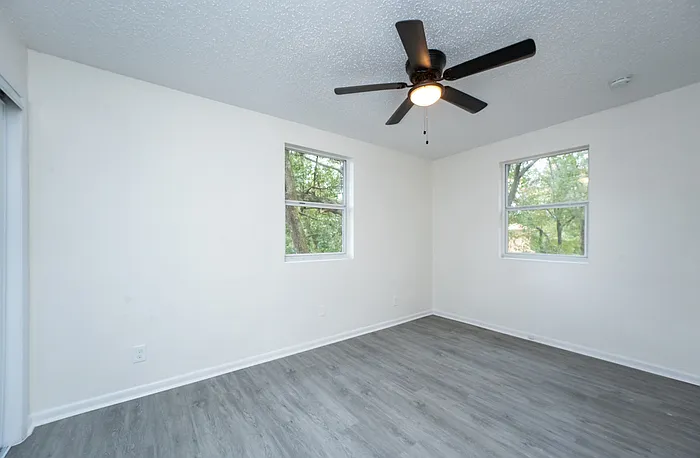 1537 W 7th St #B — Photo 10