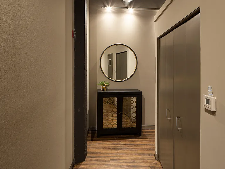 TipTop Apartments — Photo 98