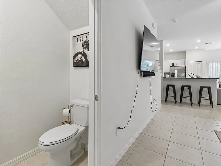 6076 Shiner St — Photo 10