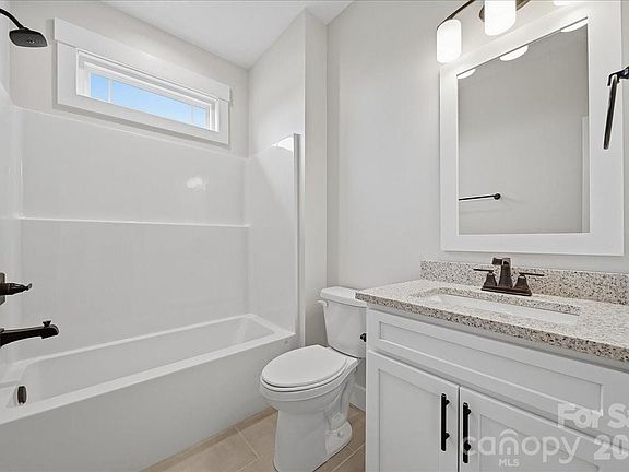 5th image of 36 Sky Lane Ct #1