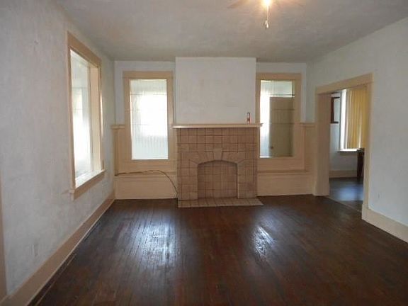 5th image of 641 High St