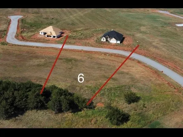 6 Still Meadows Hwy W #33, Guthrie, OK 73044
