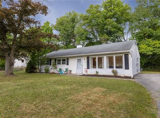 40 Birchbrook Dr, Rochester, NY 14623