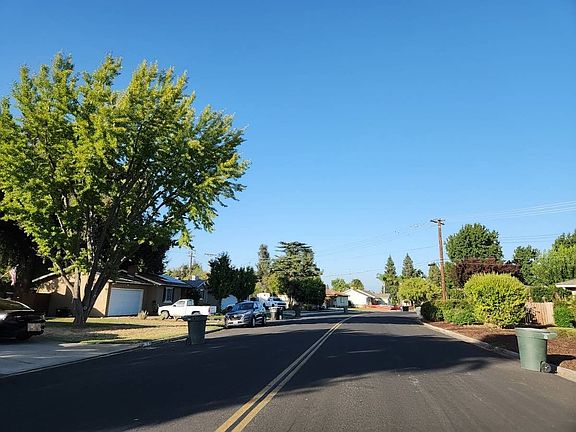 4th image of 2711 W Princeton Ave