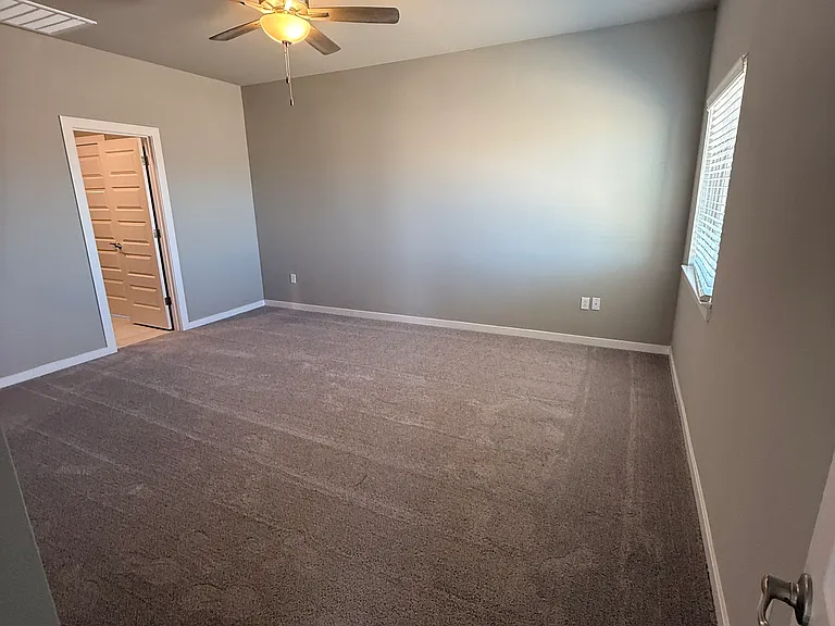 953 Keenland Ave — Photo 13