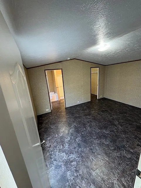 Building Photo - 700 Leisure Dr #6