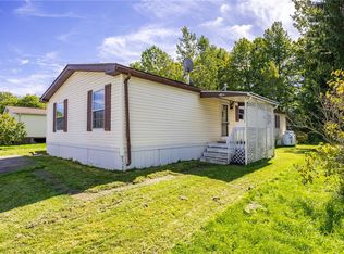 291 Sunset Dr, Holley, NY 14470