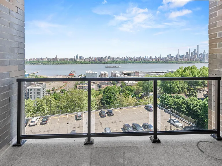 9060 Palisade Ave #706 — Photo 9