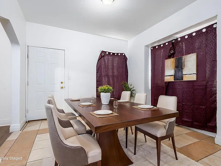 5421 Toledo St — Photo 18