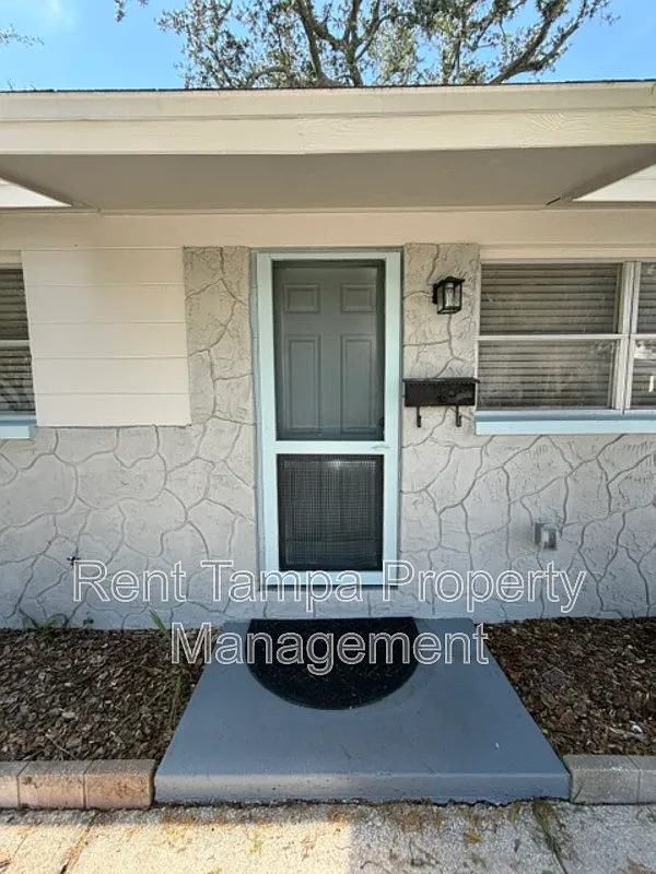 1 bed, 1.0 bath, 650 sqft, $1,550 — Photo 2