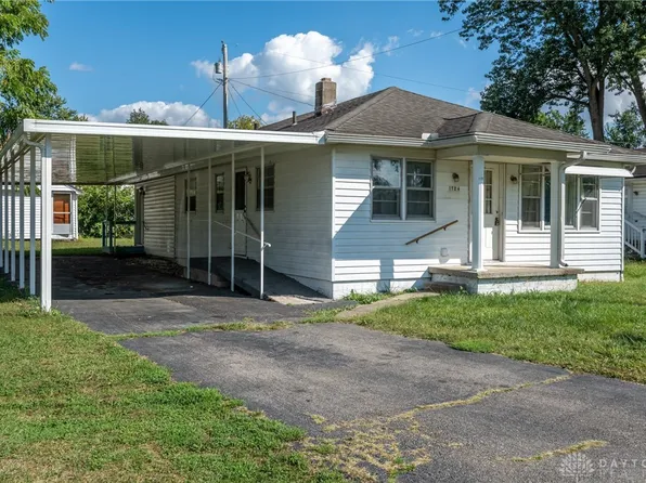 1724 Montgomery Ave, Fairborn, OH 45324