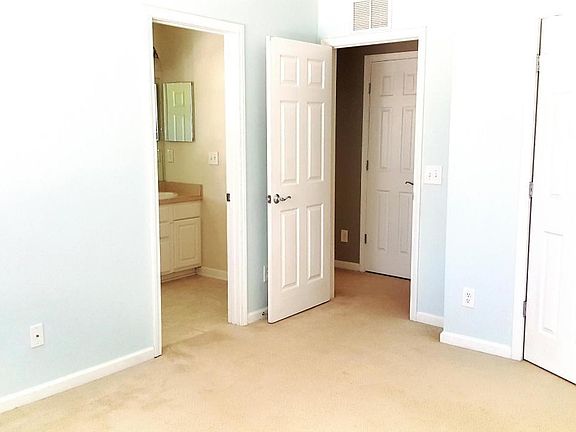 corner bedroom