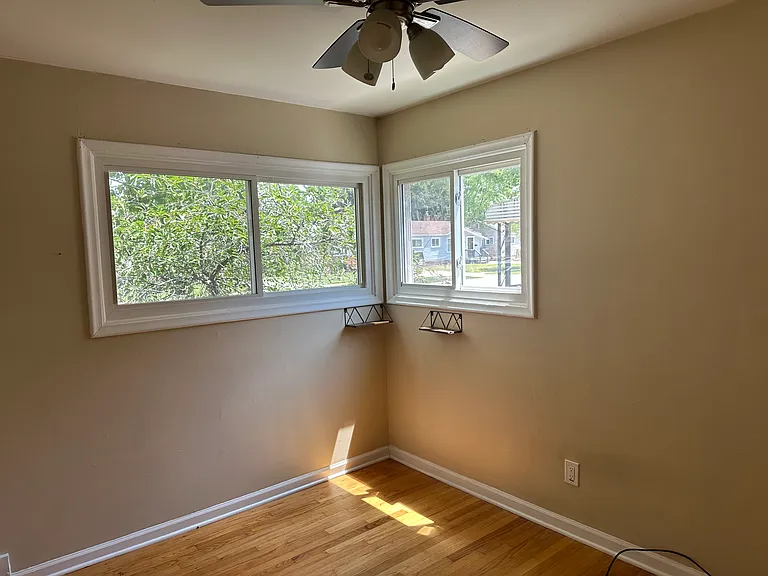 6539 Helen St — Photo 10