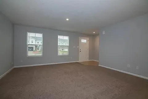 175 Dietz Dr — Photo 3