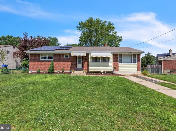 652 Santa Fe Dr, Mantua, NJ 08051